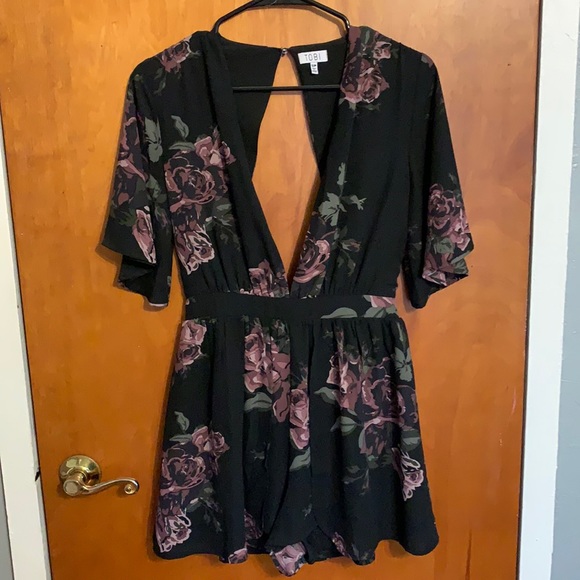Tobi Black Floral Plunge Romper - Picture 1 of 4